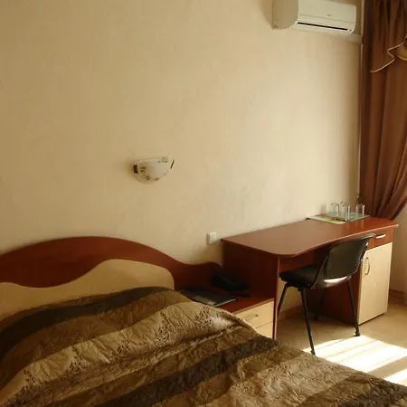 Hotel Znannya 2*